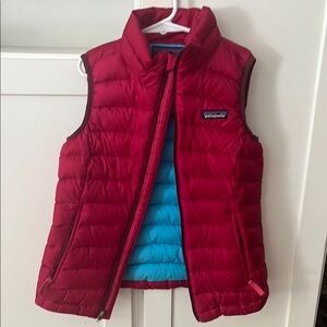 Patagonia Red Puffer Vest- Kid’s size small 7/8